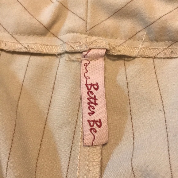 Tan / Khaki Shorts with Stripes, Pockets, Large - Picture 5 of 6